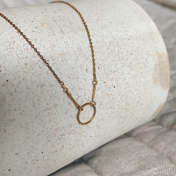 Gold Circle Necklace - Picture 1 of 2